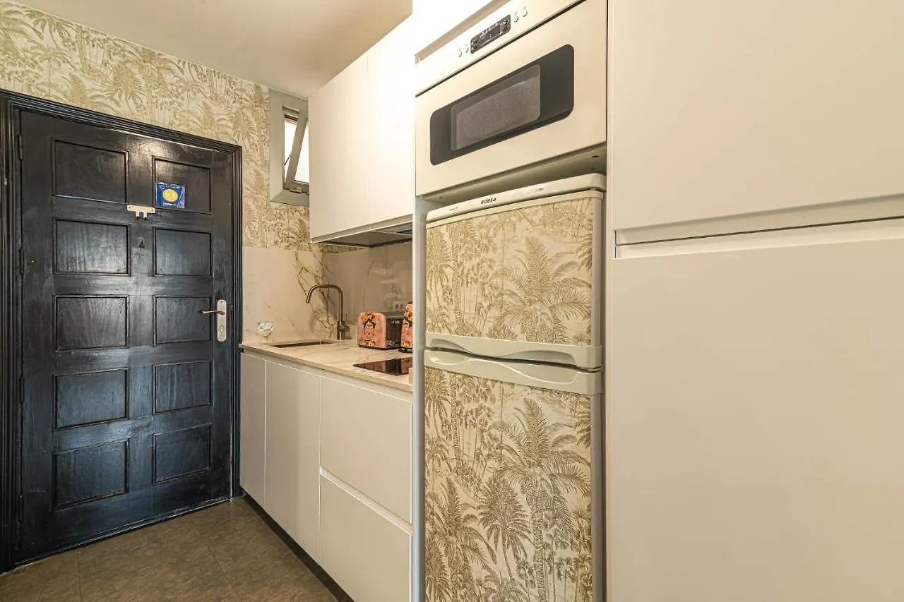 New Apartament Las Americas أرونا شقة
