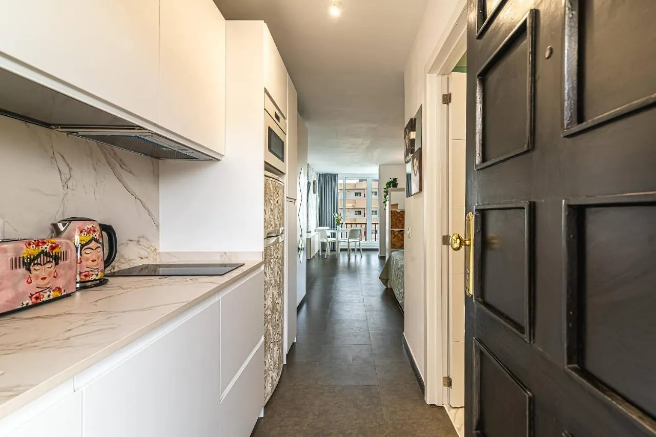 New Apartament Las Americas 아로나